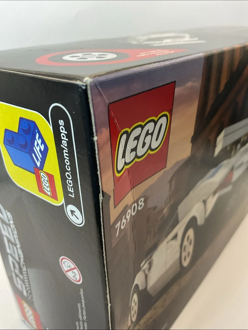 LEGO 76908 Speed Champions White Lamborghini Countach Model Car
